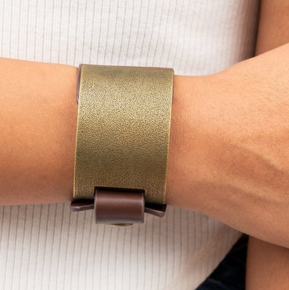 Paparazzi Jewelry Set Brass Brown Necklace Earrings Bracelets New! - Picture 5 of 6